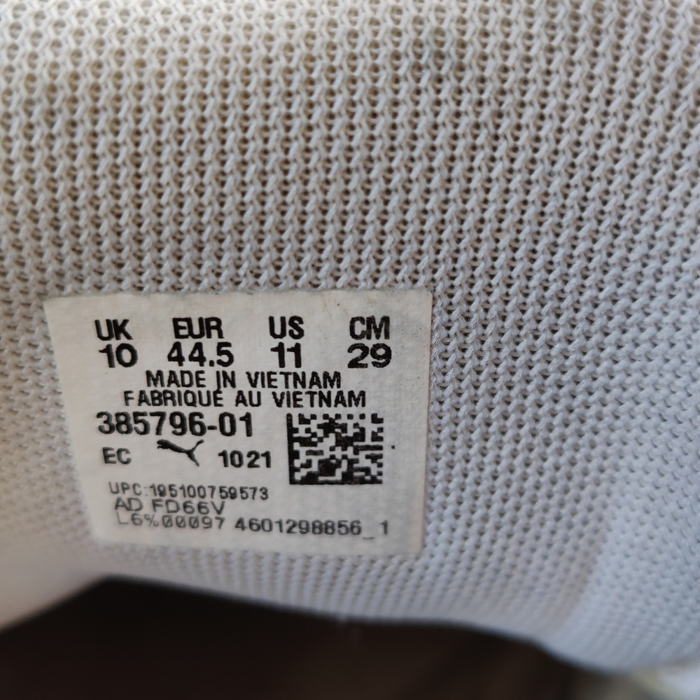 Men's Puma sneakers
